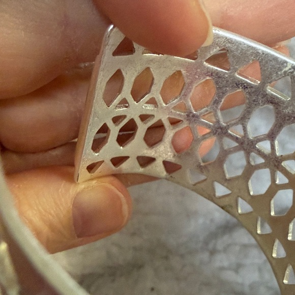 Stella and Dot Chic Silver Honeycomb Cuff Bracelet - Picture 10 of 15